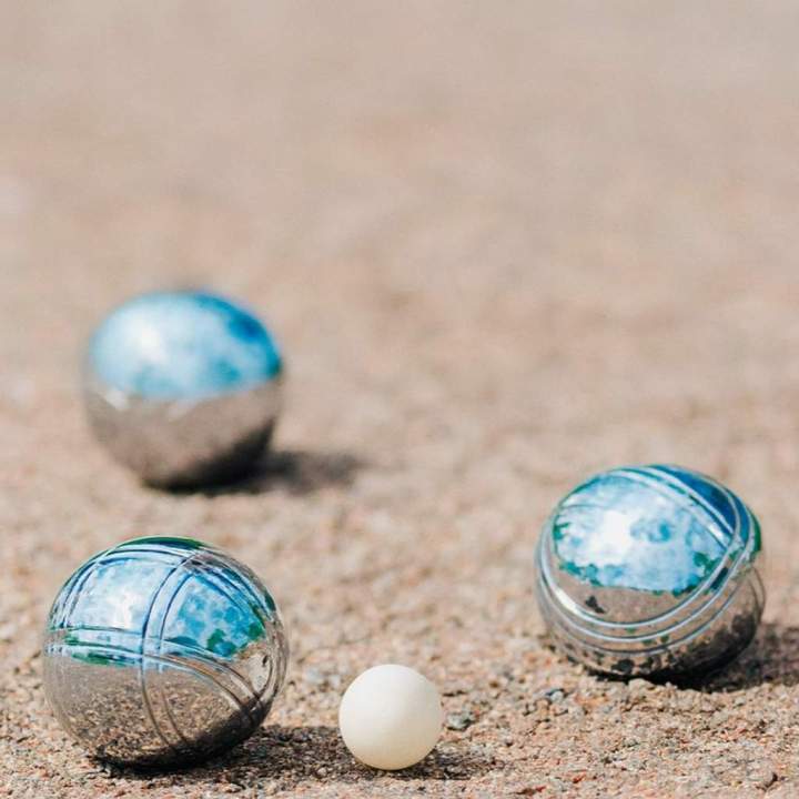 Rejoignez-nous pour une partie de pétanque !